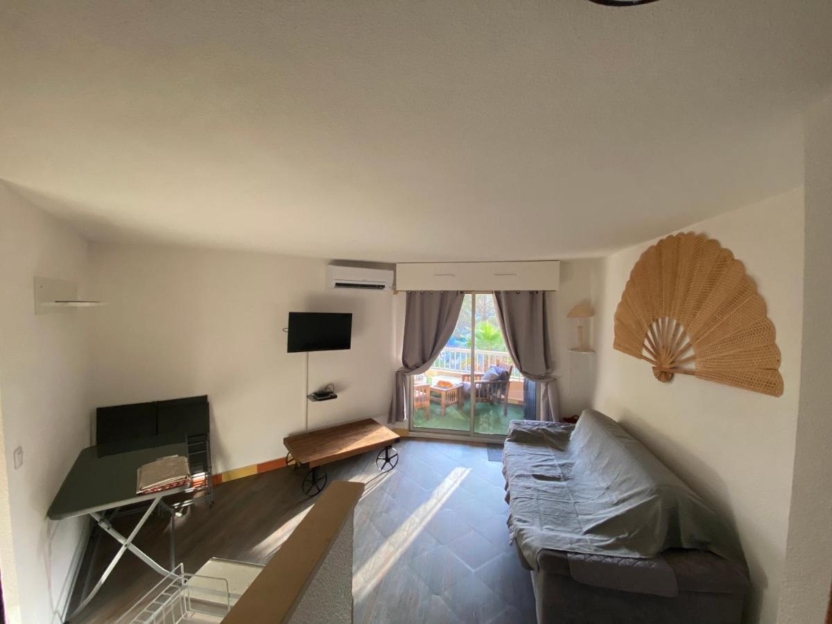 Appartement Au Lagon Bleu A Frejus, Garage, Tennis & Piscine 1200 M2 Exteriér fotografie